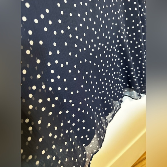 Women dress, NAVY! size 16 - more like 12…. DKNY - Picture 5 of 10